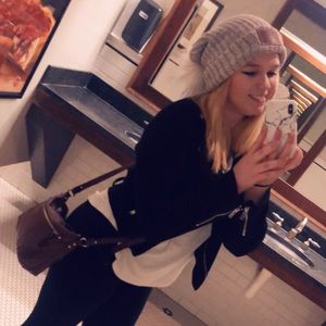 Meet your Posher, Emily